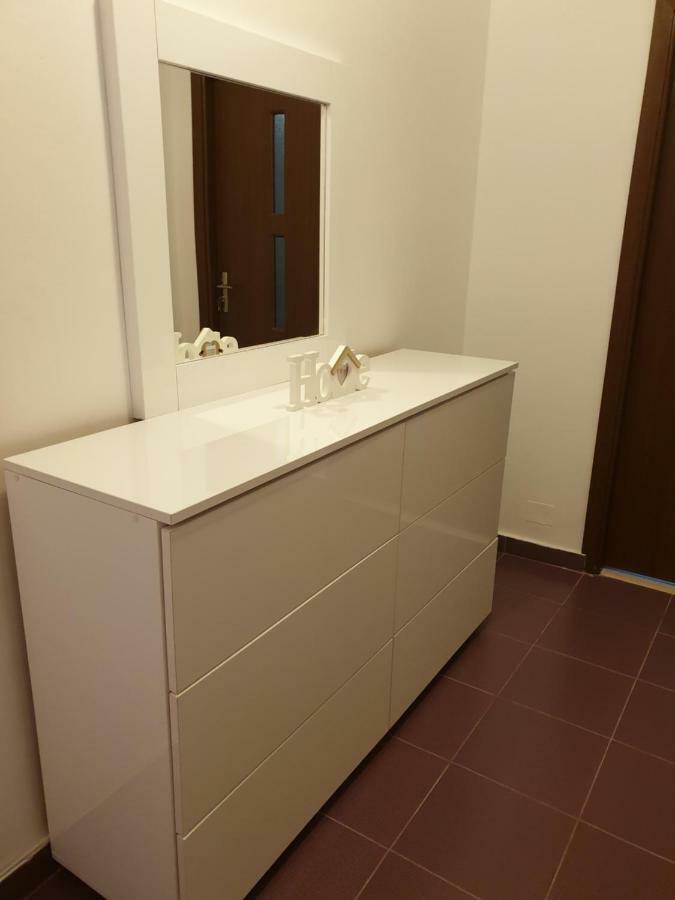 Apartament Oana'S Home Orşova Extérieur photo